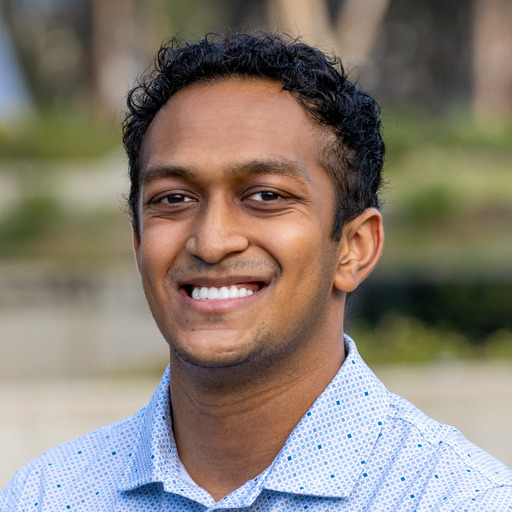 Ajay Sundaram headshot